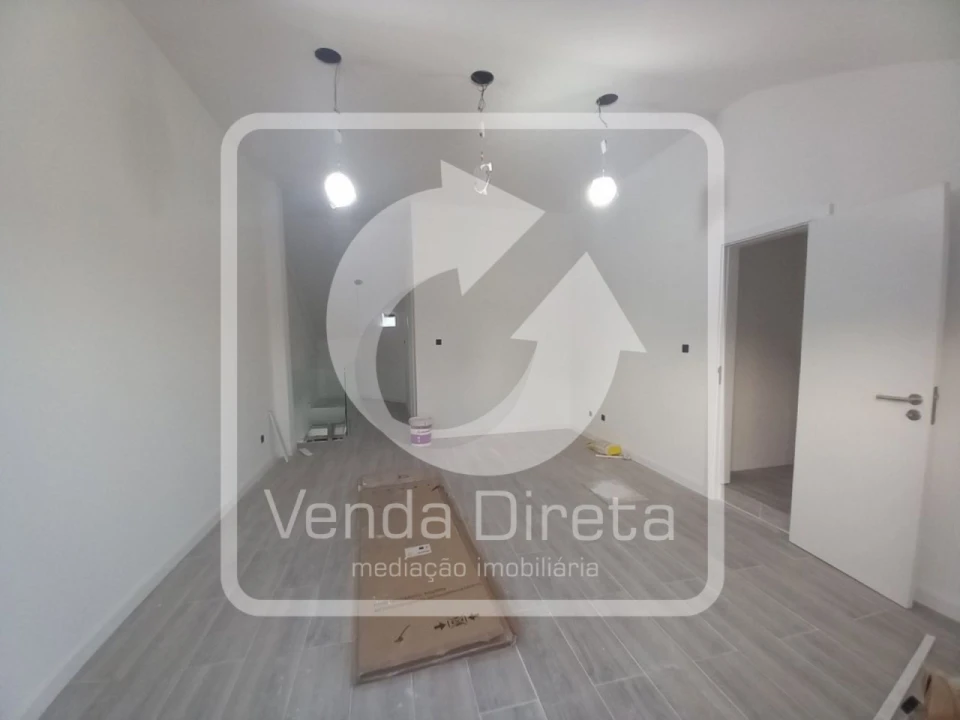 Apartamento T3 para Venda em Costa da Caparica Foto 45
