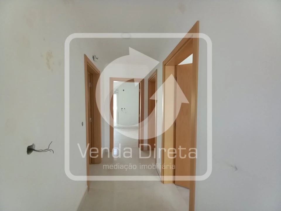 Moradia T5 para Venda em Amora Foto 18