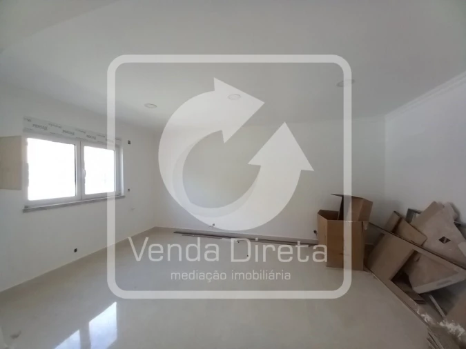 Moradia T5 para Venda em Amora Foto 7