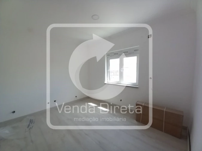 Moradia T5 para Venda em Amora Foto 19