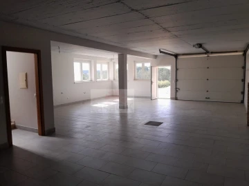 Moradia T3 para Venda em Salir de Matos