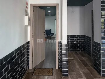 Loja para Venda em Torres Novas (Santa Maria, Salvador e Santiago)