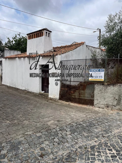 Moradia T1 para Venda em Ponte de Sor, Tramaga e Vale de Açor