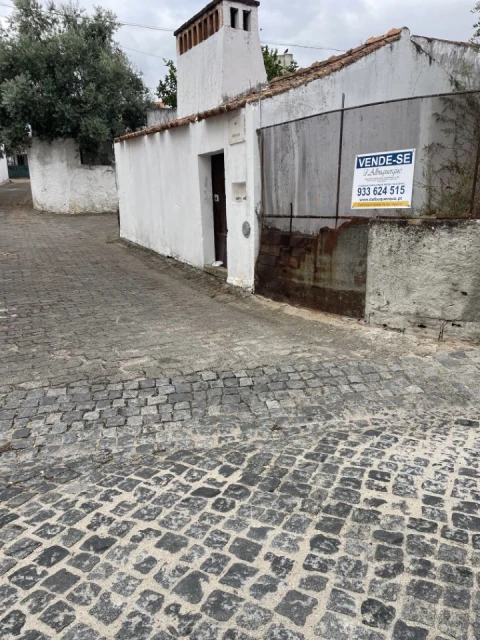 Moradia T1 para Venda em Ponte de Sor, Tramaga e Vale de Açor