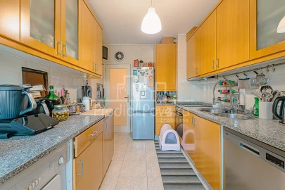 Apartamento T2 para Venda em Póvoa de Varzim, Beiriz e Argivai