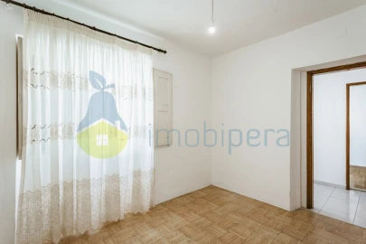 Moradia T3 para Venda em Alcantarilha e Pêra