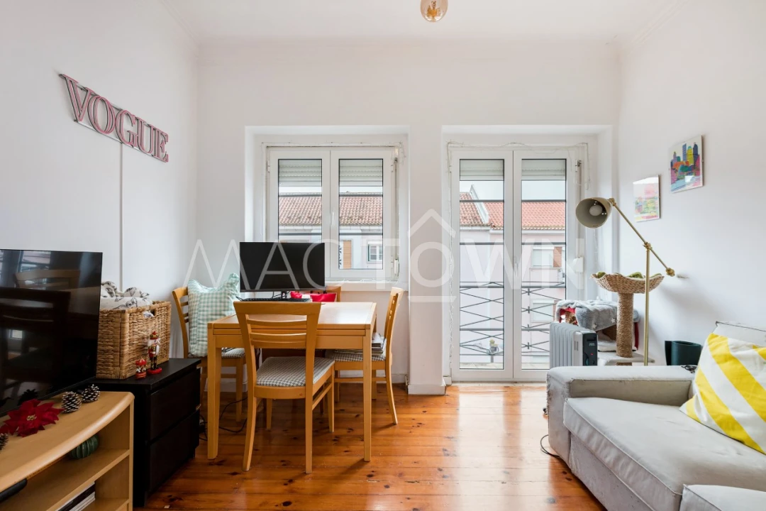 Apartamento T2 para Venda em Alvalade Foto 1