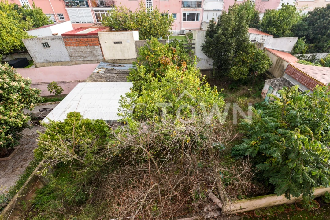 Apartamento T2 para Venda em Alvalade Foto 14