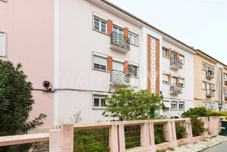 Apartamento T2 para Venda em Alvalade Foto 4