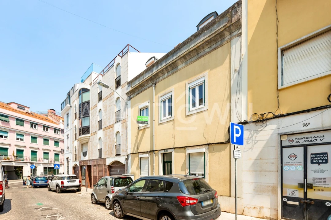 Apartamento T1 para Venda em Campolide Foto 4
