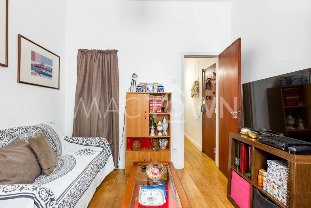 Apartamento T1 para Venda em Campolide Foto 10