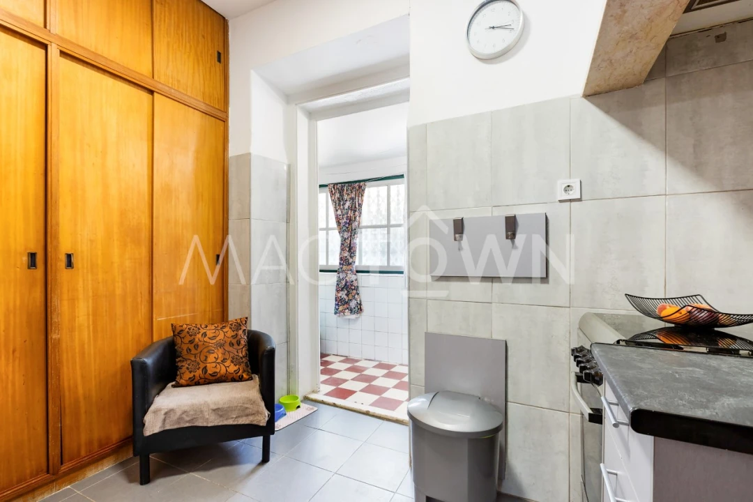 Apartamento T1 para Venda em Campolide Foto 16