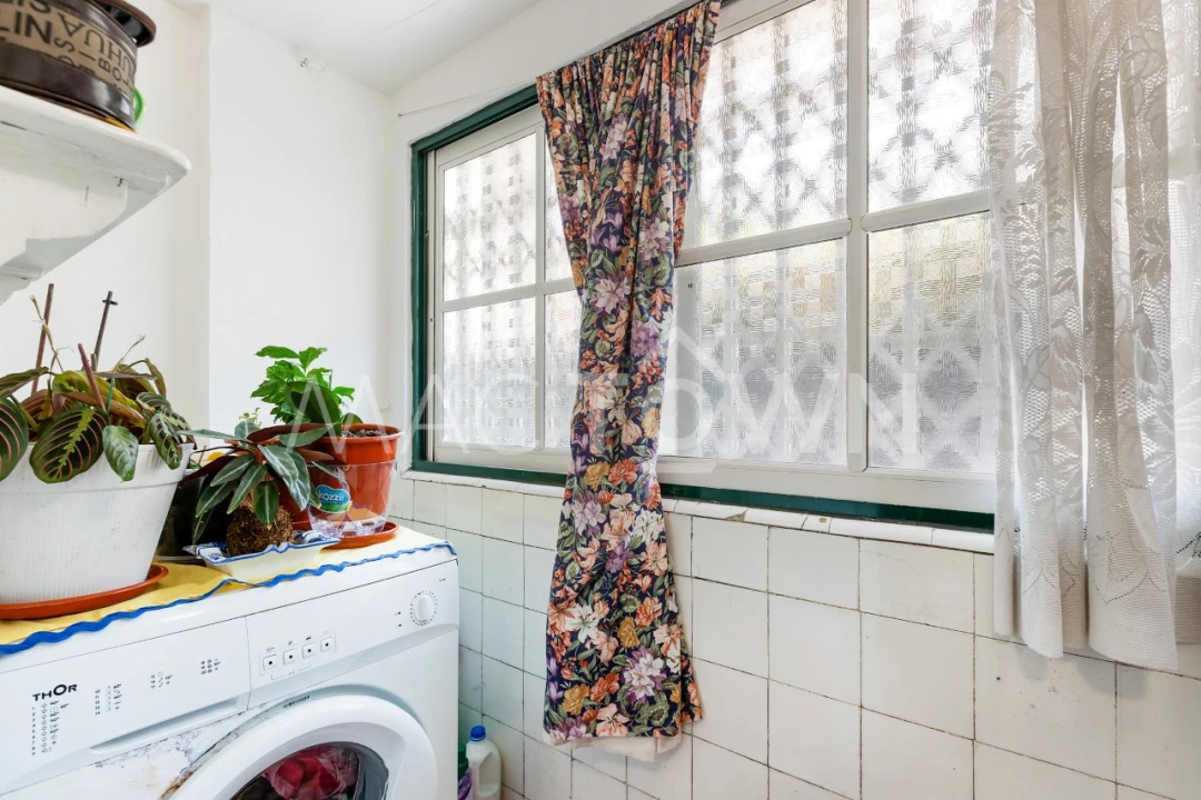 Apartamento T1 para Venda em Campolide Foto 17