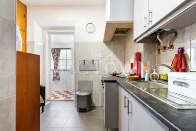 Apartamento T1 para Venda em Campolide