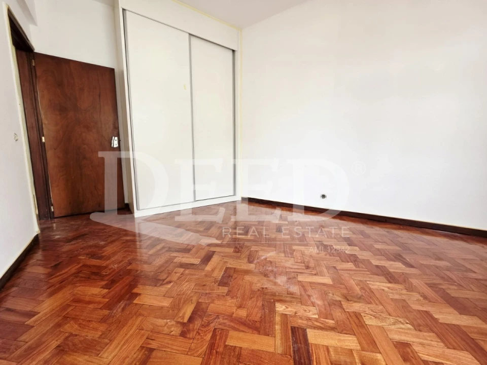 Apartamento T2 para Venda em Funchal (Se) Foto 5