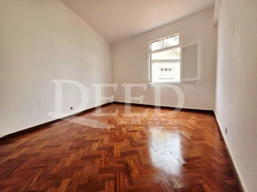 Apartamento T2 para Venda em Funchal (Se)