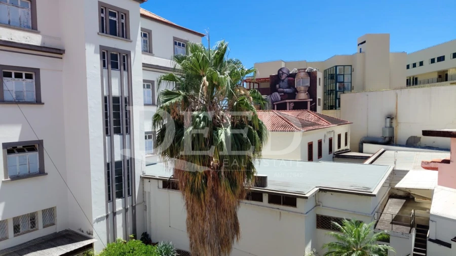 Apartamento T2 para Venda em Funchal (Se) Foto 2