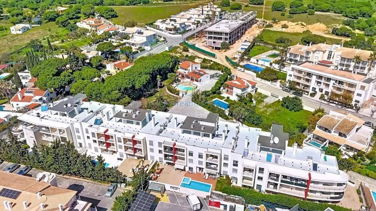 Apartamento T1 para Venda em Albufeira e Olhos de Água Foto 3