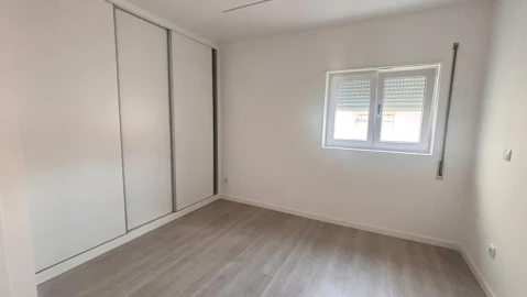 Moradia T4 para Venda em Santo Andre de Vagos