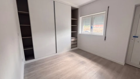 Moradia T4 para Venda em Santo Andre de Vagos
