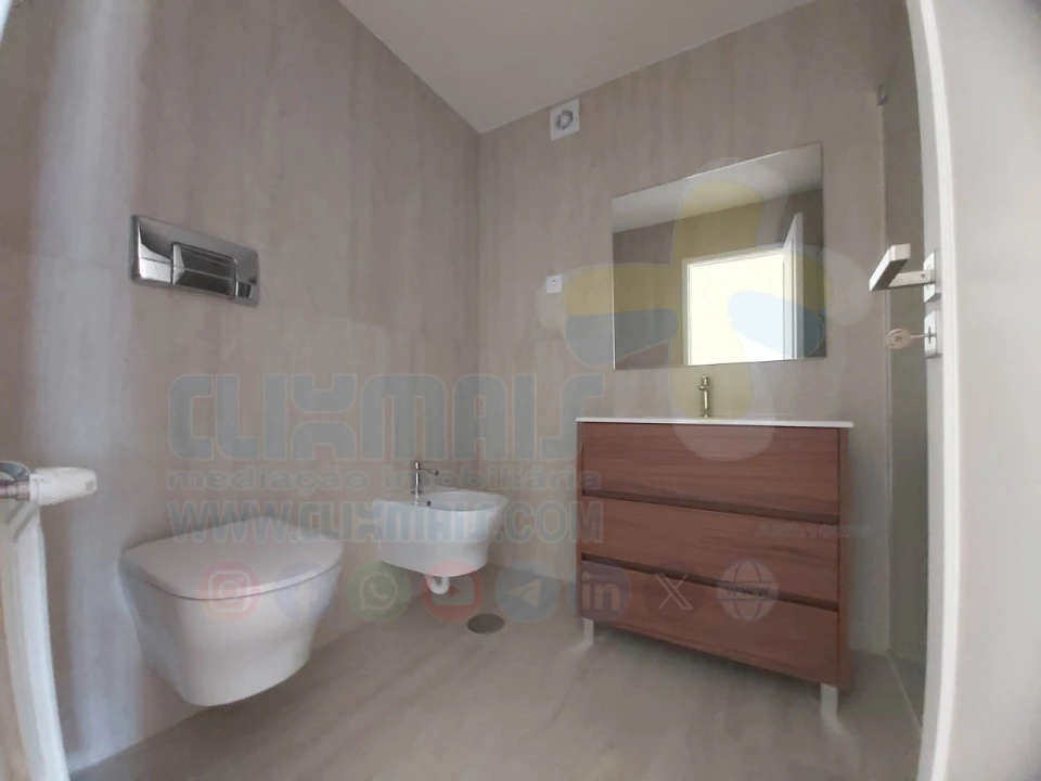 Apartamento T3 para Venda em São Vitor (Braga) Foto 17