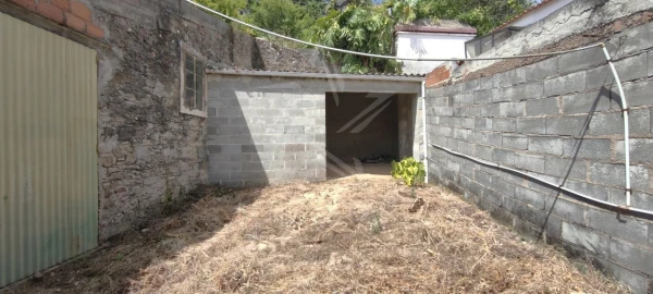 Moradia T2 para Venda em Nossa Senhora do Pópulo, Coto e São Gregório
