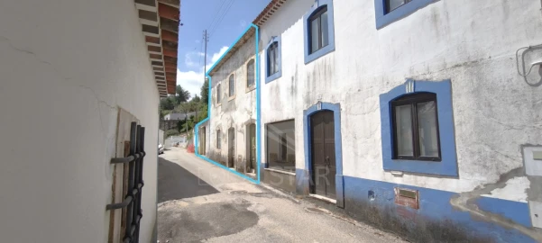 Moradia T2 para Venda em Nossa Senhora do Pópulo, Coto e São Gregório