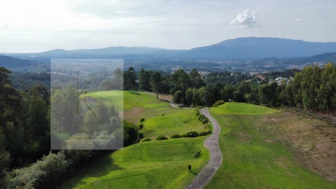 Terreno para Venda em Fornelos e Queijada
