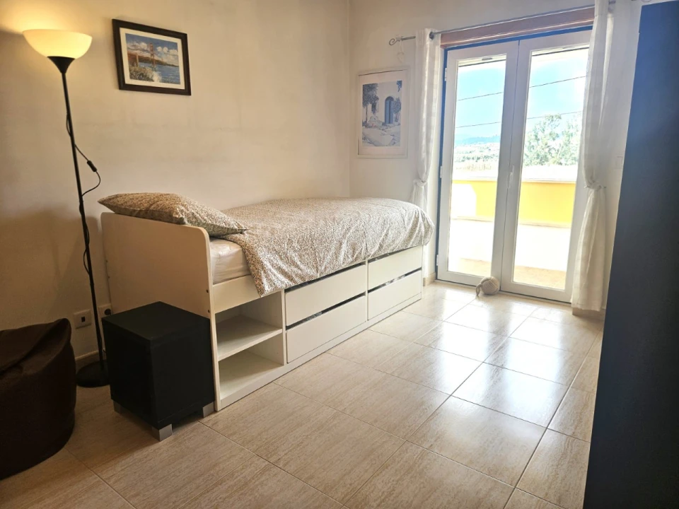 Moradia T3 para Venda em Alfeizerão Foto 11