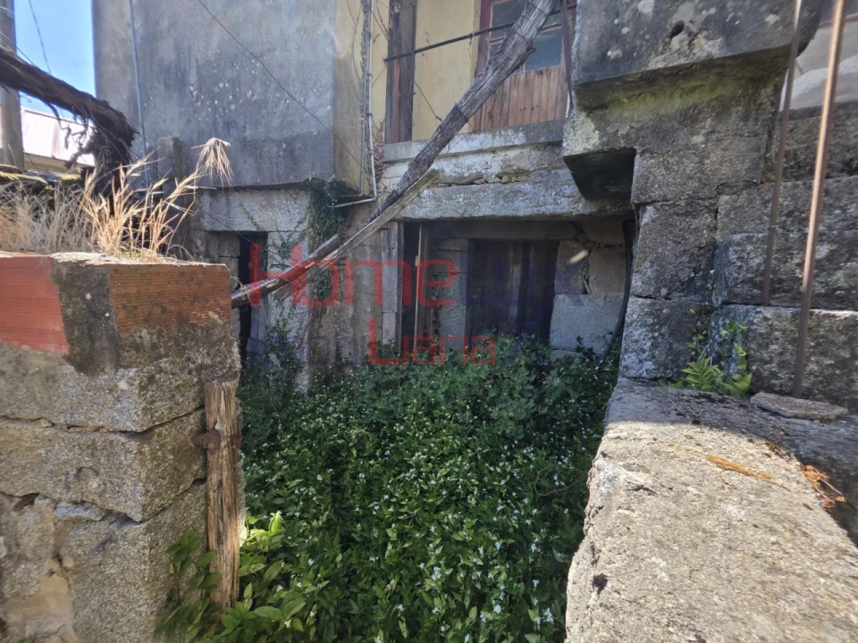 Moradia T4 para Venda em Castro Daire Foto 17