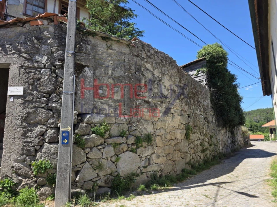 Moradia T4 para Venda em Castro Daire Foto 25