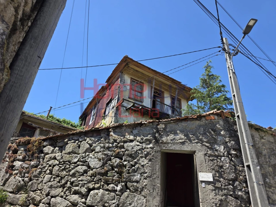 Moradia T4 para Venda em Castro Daire Foto 27
