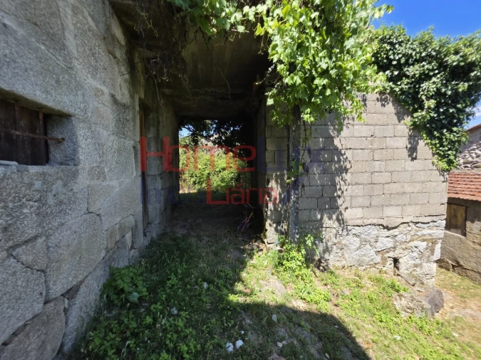 Moradia T4 para Venda em Castro Daire Foto 11