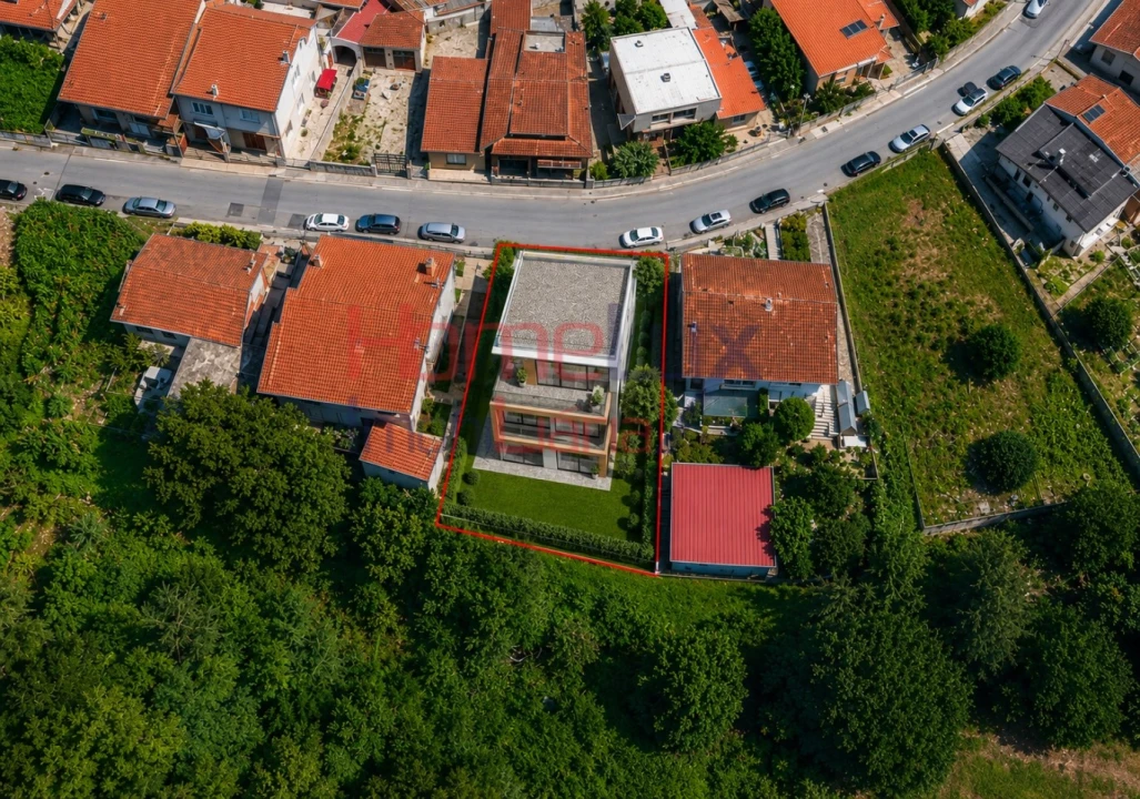 Terreno para Venda em Fânzeres e São Pedro da Cova Foto 2