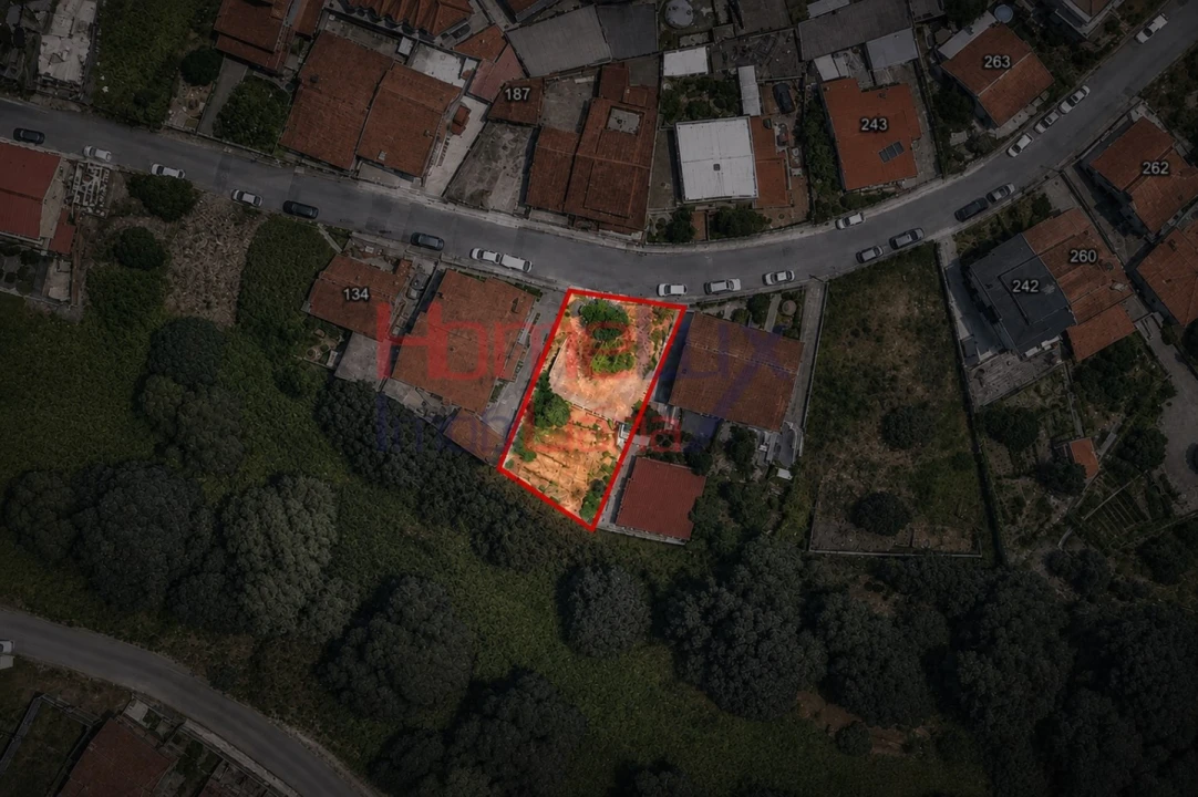 Terreno para Venda em Fânzeres e São Pedro da Cova Foto 3