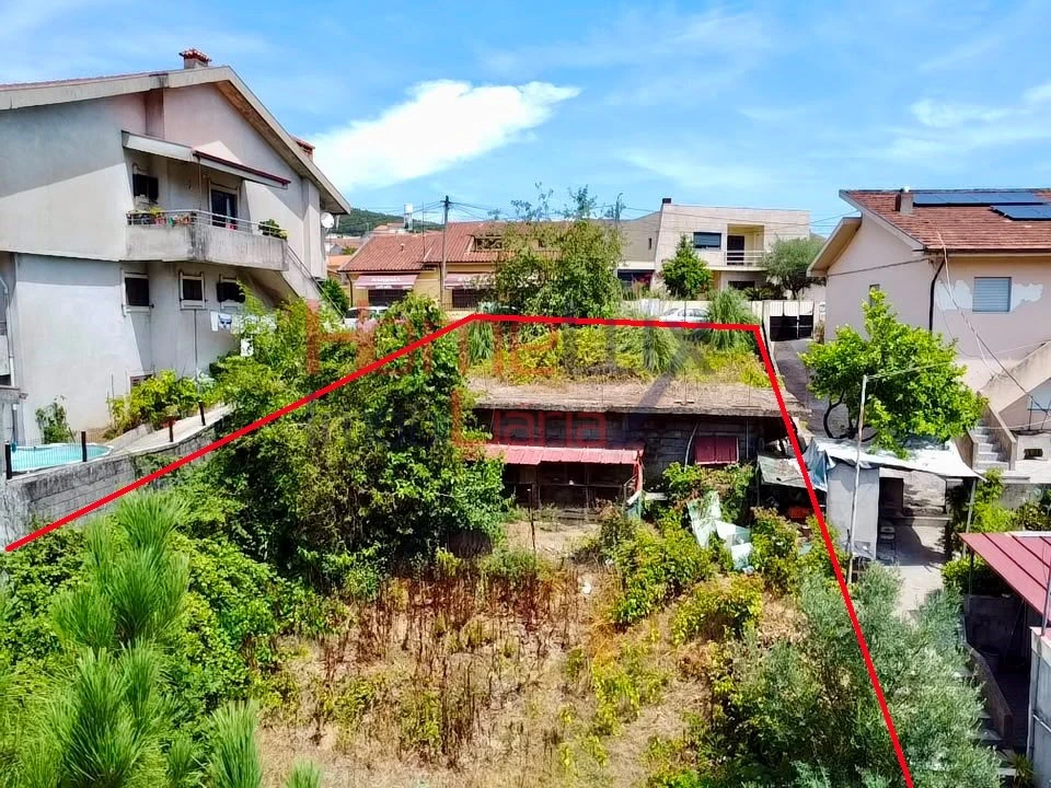 Terreno para Venda em Fânzeres e São Pedro da Cova Foto 4