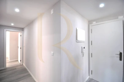 Apartamento T2 para Venda em Corroios
