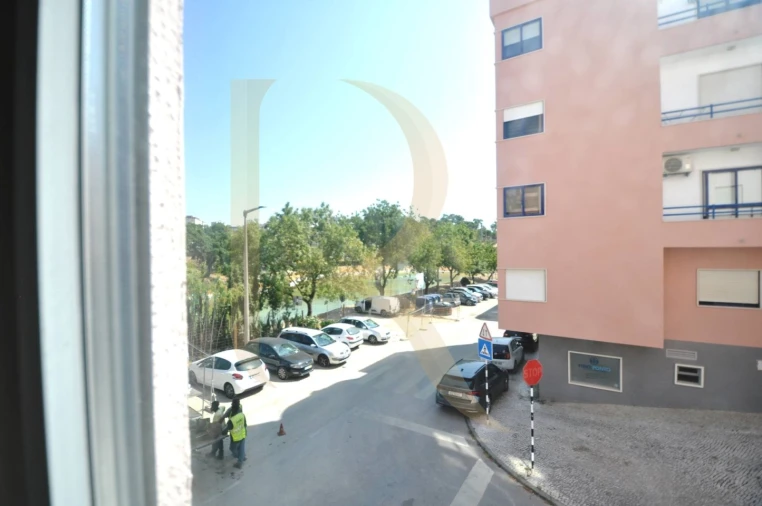 Apartamento T2 para Venda em Corroios Foto 7