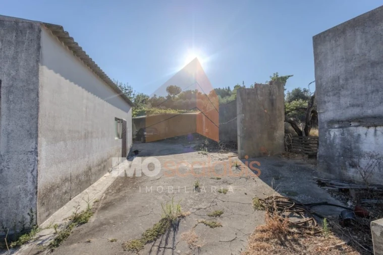 Moradia T2 para Venda em Moçarria Foto 3