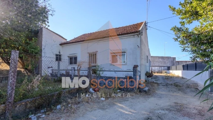Moradia T2 para Venda em Moçarria