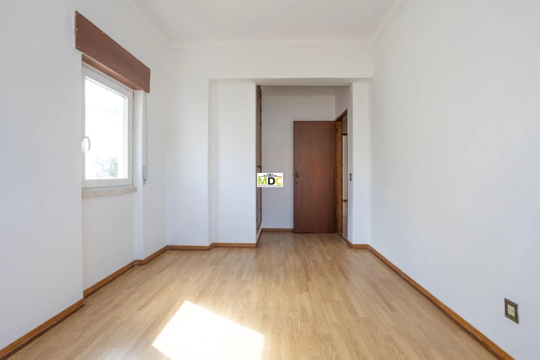 Moradia T5 para Venda em Charneca de Caparica e Sobreda Foto 22