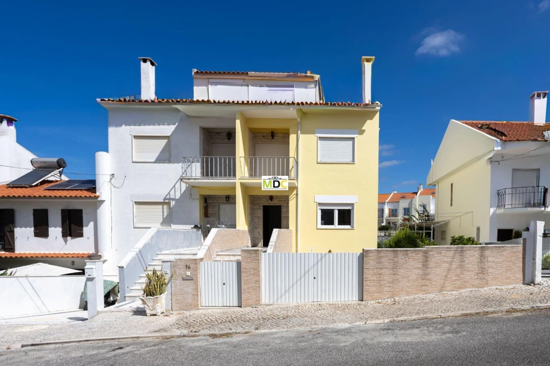 Moradia T5 para Venda em Charneca de Caparica e Sobreda Foto 30