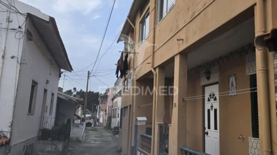 Moradia T9 para Venda em São Martinho de Árvore e Lamarosa
