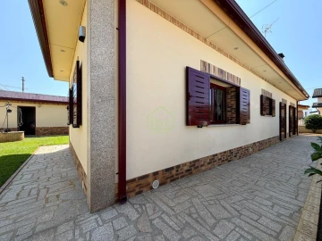 Moradia T3 para Venda em Póvoa de Varzim, Beiriz e Argivai