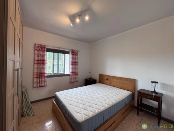 Moradia T4 para Venda em Ribeirinha