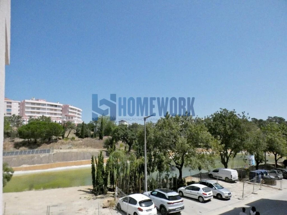 Apartamento T2 para Venda em Corroios Foto 17