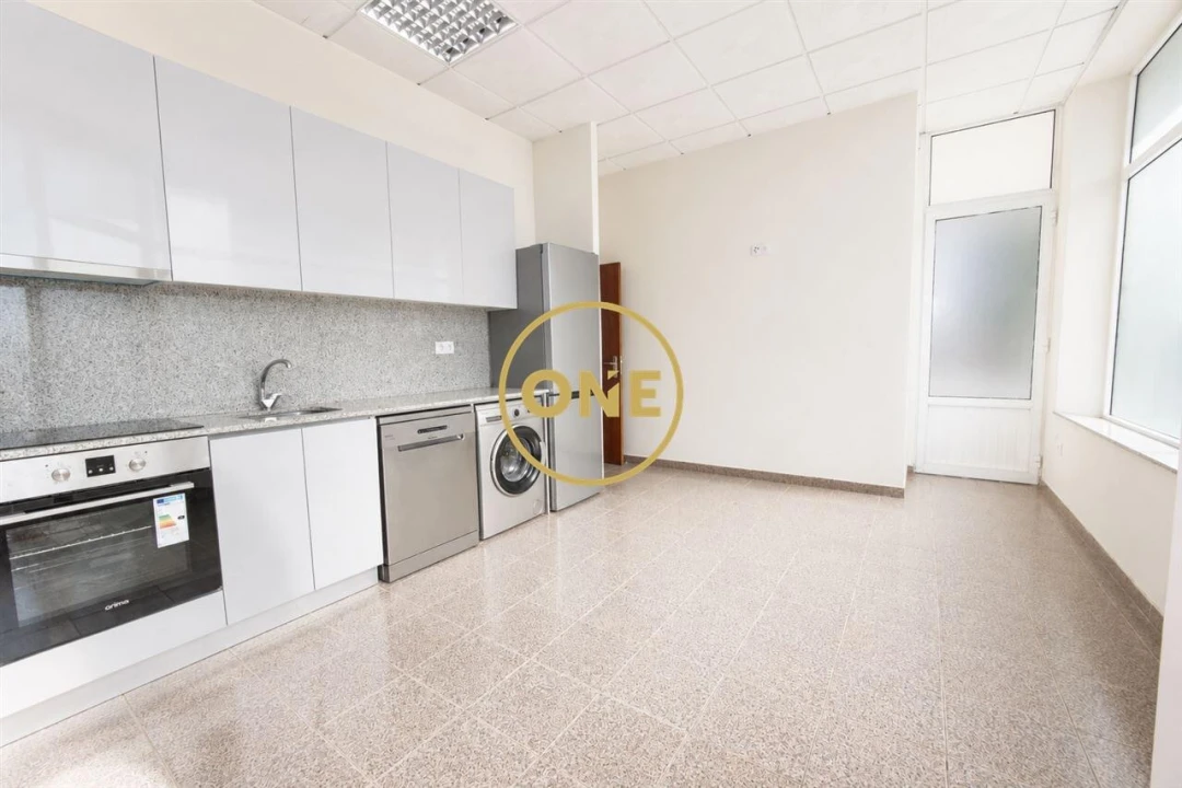 Apartamento T1 para Venda em Gondifelos, Cavalões e Outiz Foto 5