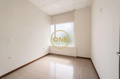 Apartamento T1 para Venda em Gondifelos, Cavalões e Outiz