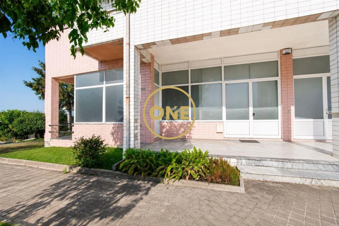 Apartamento T1 para Venda em Gondifelos, Cavalões e Outiz Foto 1
