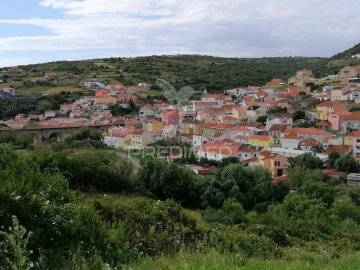 Terreno para Venda em Igreja Nova e Cheleiros